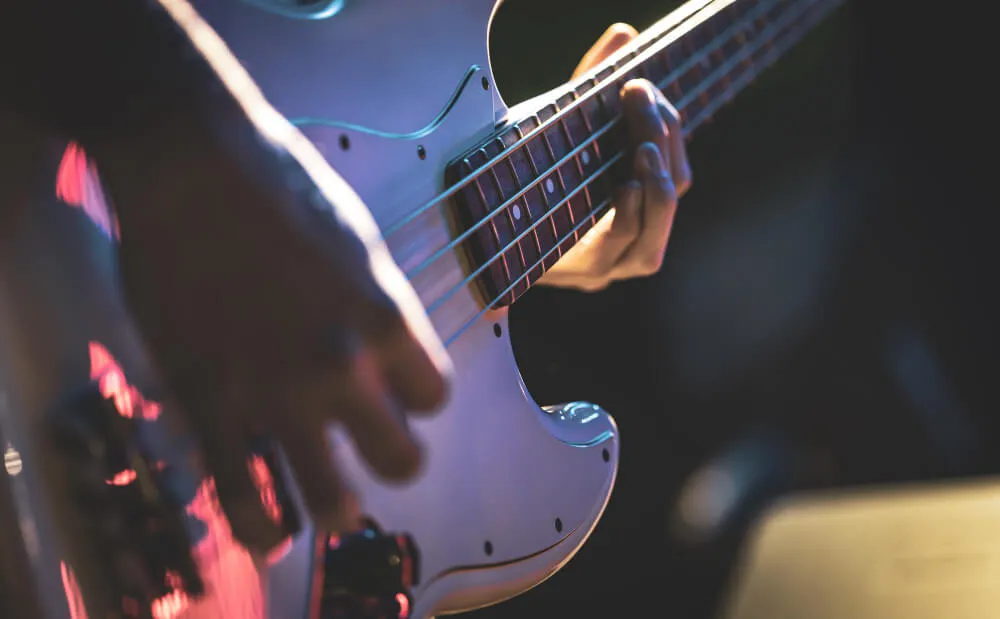 bajo (3)